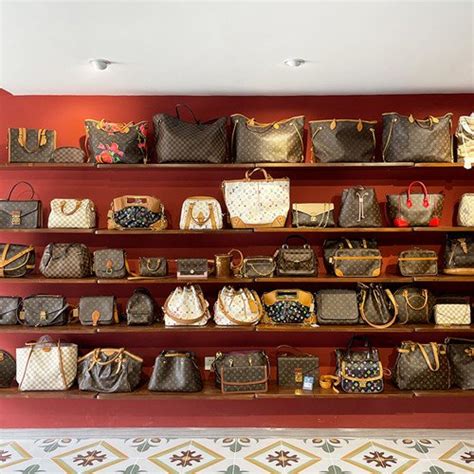 is louis vuitton cheaper in colombia|louis vuitton in italy.